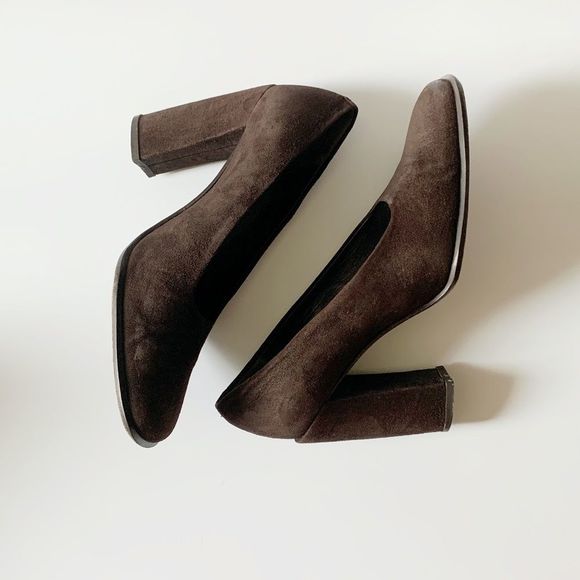 Vintage 90s designer brown Suede chunk heels - Picture 4 of 7
